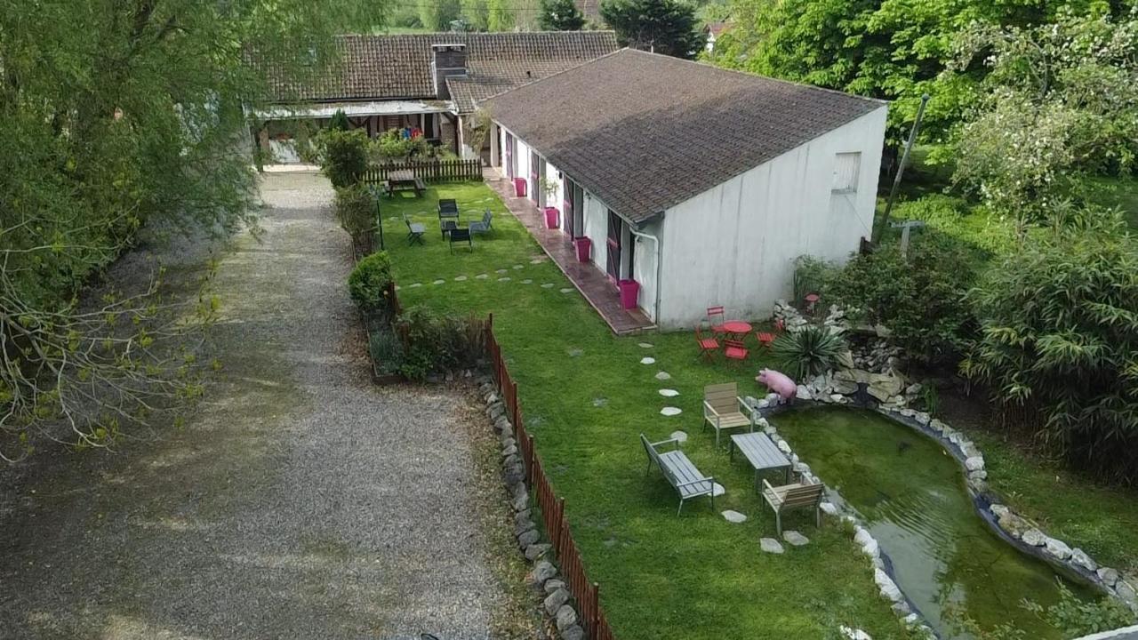 Bed and Breakfast Les Garennes Favieres  Экстерьер фото